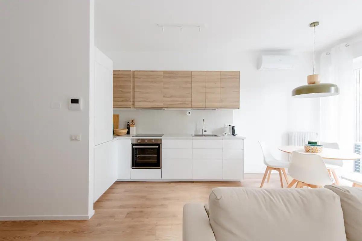 Luxury 2 Bedroom Apartament, Close To San Siro, Fiera And 10 Min Metro To Duomo Milan Extérieur photo