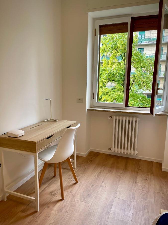 Luxury 2 Bedroom Apartament, Close To San Siro, Fiera And 10 Min Metro To Duomo Milan Extérieur photo