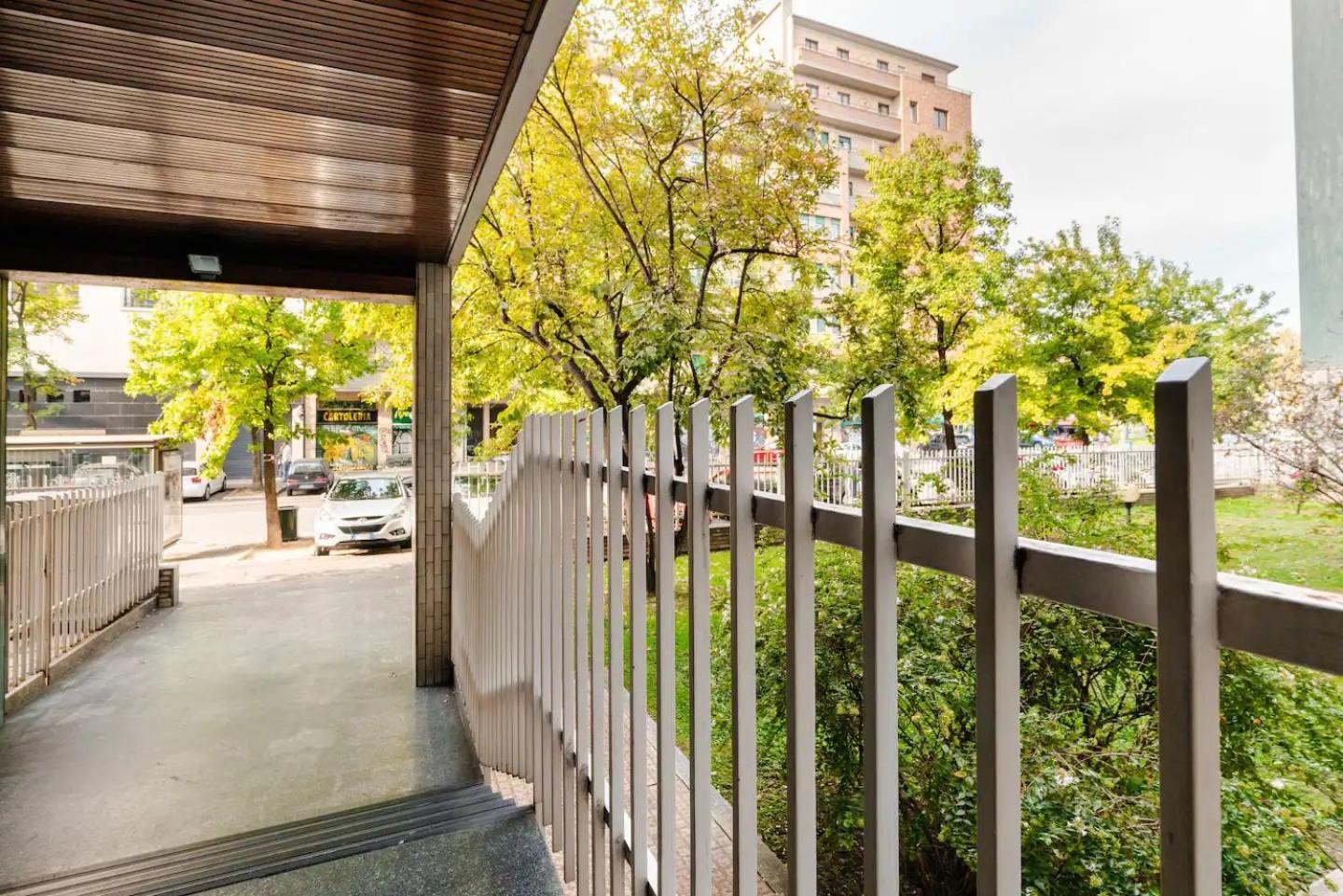 Luxury 2 Bedroom Apartament, Close To San Siro, Fiera And 10 Min Metro To Duomo Milan Extérieur photo